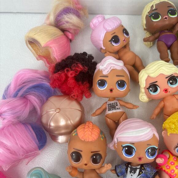 LOL Surprise Dolls Babies Pets Accessories Variety Lot over 50 Pieces MGA OMG - Picture 12 of 12